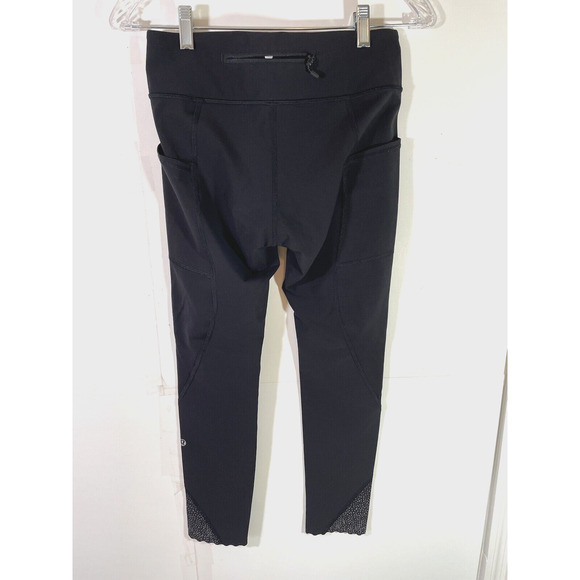 Lululemon Black "Tight Stuff Tight II" Reflective Dots Scalloped Hem Sz 6 - Picture 2 of 9
